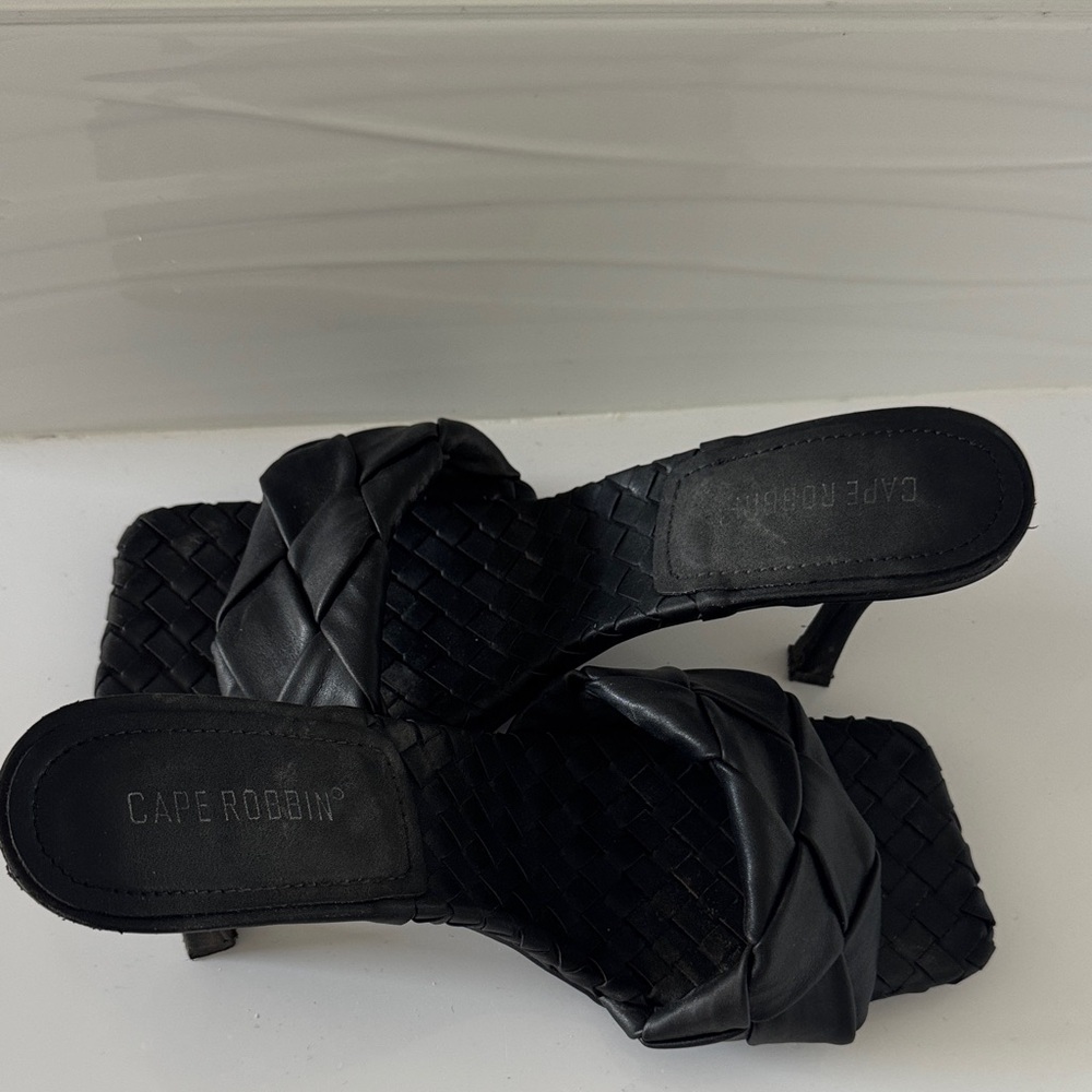 Cape Robbin Black Woven Heels